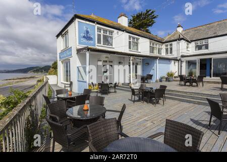 Inn on the Shore, pub, Downderry, Cornwall, qui fait partie du groupe Des Tavernes Punch. Banque D'Images