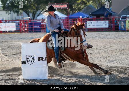 25 janvier 2020 : Brooke Pope participe à l'événement Barrel Racing lors du 71ème rodéo du championnat Homestead au Doc DeMilly Rodeo Arena de Harris Field à Homestead, en Floride. Mario Houben/CSM Banque D'Images