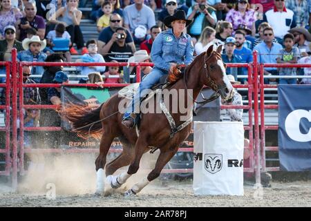 Homestead, Floride, États-Unis. 25 janvier 2020. Margo Crowther participe à l'événement Barrel Racing lors du 71ème rodéo du championnat Homestead au Doc DeMilly Rodeo Arena de Harris Field à Homestead, en Floride. Mario Houben/Csm/Alay Live News Banque D'Images