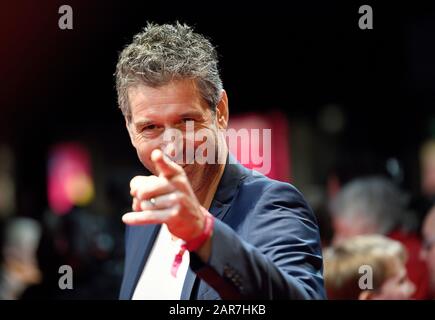 Essen, Allemagne. 26 janvier 2020. Wolfgang Groos, réalisateur, vient à la première allemande du film "Petits-Enfants pour les débutants". Le film sera diffusé dans les cinémas le 6 février 2020. Crédit : Caroline Seidel/Dpa/Alay Live News Banque D'Images