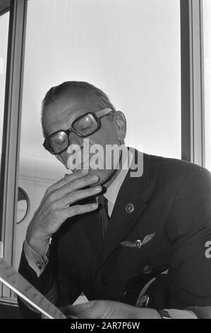 Président Forsberg de l'IFALPA (Fédération internationale des associations de pilotes aériens) aux présidents de Schiphol, portraits Date : 15 juin 1972 lieu : Noord-Holland, Schiphol mots clés : portraits, présidents Banque D'Images