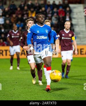 Ladbrokes Scottish Premierhierhip - Coeur De Midlothian V Rangers. Tynecastle Park, Édimbourg, Midlothian, Royaume-Uni. 26 janvier 2020. Spectacles du PIC: L'avance des Rangers, Oluwaseyi Ojo, amène le ballon vers l'avant en tant qu'hôte de jeu de Hearts aux Rangers dans le prémierhierhip écossais de Ladbrokes, Tynecastle Park, Édimbourg. Crédit : Ian Jacobs/Alay Live News Banque D'Images