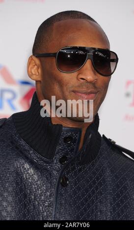 Dossier : 27 janvier 2020. Lakers Star Kobe Bryant parmi 5 morts en hélicoptère crash dans le sud de la Californie. Photo prise: Los ANGELES, CA - 20 FÉVRIER: Kobe Bryant arrive au T-Mobile Magenta Carpet au jeu Nba All-Star 2011 le 20 février 2011 à Los Angeles, Californie. Personnes: Kobe Bryant Crédit: Storms Media Group/Alay Live News Banque D'Images