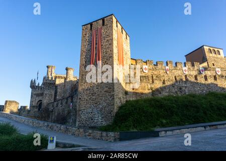 Castillo de los Templarios, Knights Templiers castel, Ponferrada, Espagne Banque D'Images