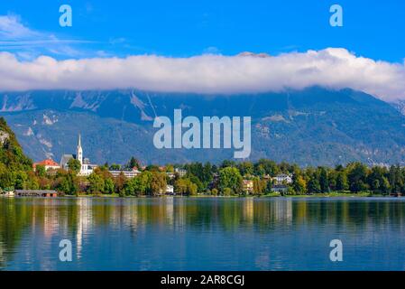 Lac Bled, une destination touristique populaire en Slovénie Banque D'Images