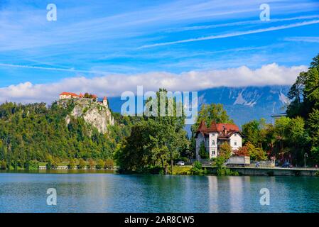 Lac Bled, une destination touristique populaire en Slovénie Banque D'Images