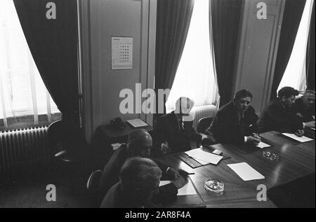 Diviser Le Parti Paysan À La Chambre Basse. Fractieberaad Bp Date: 25 Juin 1968 Lieu: Den Haag, Zuid-Holland Nom Personnel: Bp Nom De L'Établissement: Boerenpartij Banque D'Images