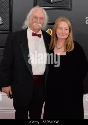 Los Angeles, Californie, États-Unis. 26 janvier 2020. David Crosby et Jan Dance arrivent pour les 62ème Grammy Awards annuels qui ont eu lieu au Staples Center de Los Angeles le dimanche 26 janvier 2020. Photo de Jim Ruymen/UPI crédit: UPI/Alay Live News Banque D'Images