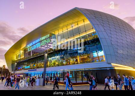 Rod laver Arena pour l'Australian Open 2020 au coucher du soleil, un lieu de tennis au Melbourne Park, Melbourne, Australie Banque D'Images