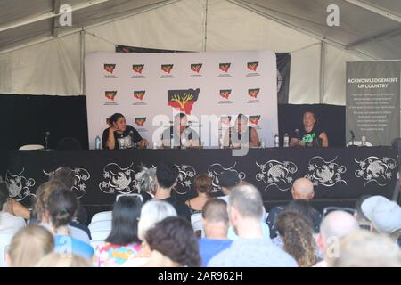 Sydney, Australie. 26 Janvier 2020. Yabun Festival 2020 au Victoria Park, Camperdown est une célébration des Cultures aborigènes et insulaires droits Torres. Pour de nombreux peuples autochtones, la Journée de l'Australie, qui marque l'anniversaire de l'arrivée de la première flotte, est connue sous le nom de Journée De L'Invasion, ils ont donc leur propre célébration. Crédit: © Richard Milnes / Alay Live News Banque D'Images