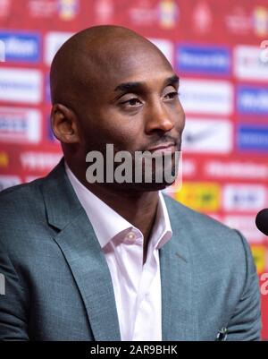 Pékin, Chine. 13 septembre 2019. IMAGE du fichier: News 26 janvier 2020 Kobe Bryant Dead Kobe Bryant est tué dans un accident d'hélicoptère à Calabasas Californie États-Unis. L'ambassadeur de basket-ball de la coupe du monde, parle aux médias du monde dans ce fichier image avant la demi-finale de la coupe du monde de basket-ball à Beijing.septembre, 13 2019.Alay Live news/Jayne Russell. Crédit: Jayne Russell/Alay Live News Banque D'Images