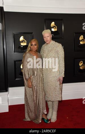 Los Angeles, Californie. 26 janvier 2020. Geraldine Ross, Shaun Ross aux arrivées de 62ème Grammy Awards annuels - arrivées, STAPLES Center, Los Angeles, CA 26 janvier 2020. Crédit: Priscilla Grant/Everett Collection/Alay Live News Banque D'Images