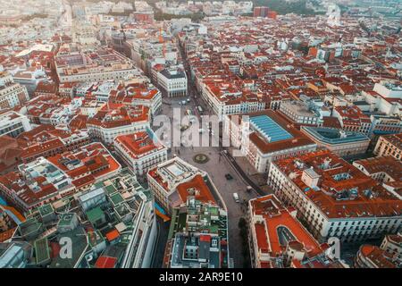 Madrid Puerta del Sol vue aérienne avec des bâtiments historiques en Espagne. Banque D'Images