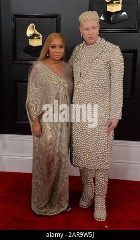 Los Angeles, Californie, États-Unis. 26 janvier 2020. (L-R) Geraldine Ross et Shaun Ross arrivent pour les 62ème Grammy Awards annuels qui ont eu lieu au Staples Center de Los Angeles le dimanche 26 janvier 2020. Photo de Jim Ruymen/UPI crédit: UPI/Alay Live News Banque D'Images