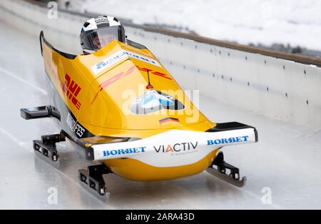 25 janvier 2020, Bavière, Schönau Am Königssee: Deux-man bobsleigh, femmes, patinoire artificielle à Königssee: Laura Nolte et Erline Nolte d'Allemagne en action. Photo: Sven Hoppe/Dpa Banque D'Images