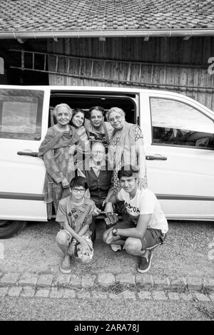 Famille indienne en vacances, Colmar, Grand est, Alsace, France,Europe, MR#313 Banque D'Images