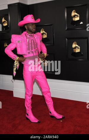 Los Angeles, Californie, États-Unis. 26 janvier 2020. Lil Nas X arrive au 62ème tapis rouge annuel Grammy Awards qui s'est tenu au Staples Center le 26 janvier 2020 à Los Angeles, Californie, États-Unis. (Photo de Athanlee B. Mirador/Sipa USA) crédit: SIPA USA/Alay Live News Banque D'Images