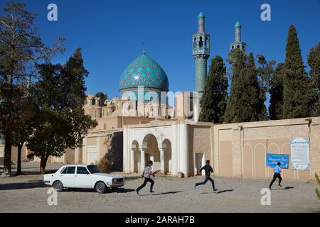 Le mausolée du cheikh Nematollah Vali à Mahan, au sud de la ville de Kerman en Iran, pris le 29 novembre 2017. | utilisation dans le monde entier Banque D'Images