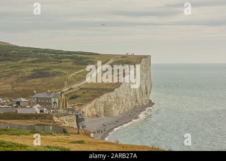 Vue sur Birling Gap vers Beachy Head dans East Sussex, Angleterre Banque D'Images