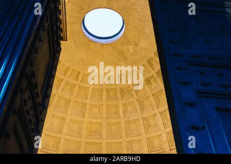 Rome, Italie - 31 Décembre 2019 : Dôme Du Panthéon, Rome, Italie Banque D'Images