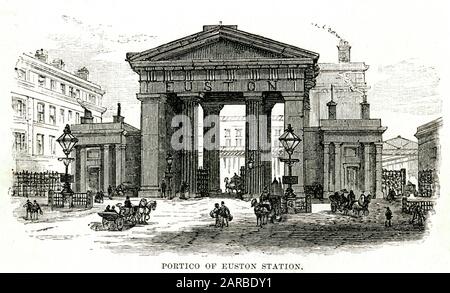 The Euston Arch - l'entrée de la gare Euston, Londres. Banque D'Images