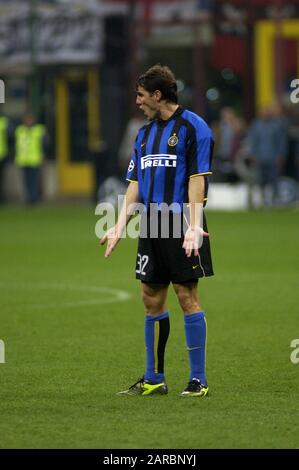 Milan Italie, 25 septembre 2002,' G.Meazza' Stadium, UEFA Champions League 2002/2003 , FC Inter - FC Ajax : Christian Vieri pendant le match Banque D'Images