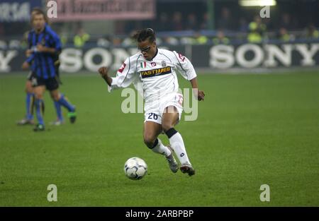 Milan Italie, 19 octobre 2002, 'G.MEAZZA SAN SIRO' Stadium, Campionato di Calcio Seria A 2002/2003, FC Inter - FC Juventus: Edgar Davids en action pendant le match Banque D'Images