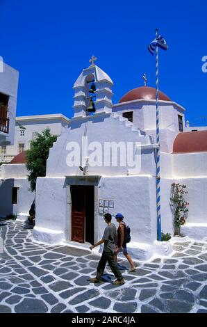 Petite chapelle blanche à Mykonos, ville de Mykonos, Mykonos, Grèce, Europe Banque D'Images