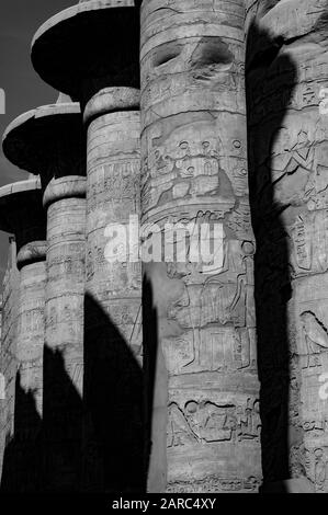 Louxor, Egypte. 11 février 2009 inscriptions pharaoniques sur les ruines égyptiennes anciennes à côté du Nil à Louxor, Egypte. Banque D'Images
