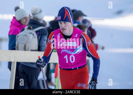 James Slimon (17) de l’équipe GB au ski de fond Classique pour hommes de 10 km lors des Jeux Olympiques de la Jeunesse de Lausanne 2020 le 21 janvier 2020. Banque D'Images