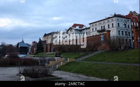Pologne, TORUN- 12 décembre 2020: Boulevard Philadelphie sur la Vistule, Torun, Pologne Banque D'Images