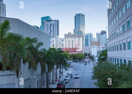 Vue Sur Le Centre-Ville De Miami Depuis La Station Metrorail, Miami, Floride, États-Unis D'Amérique, Amérique Du Nord Banque D'Images