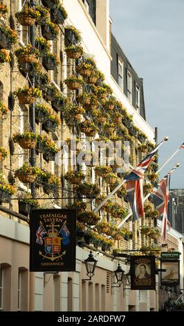 Mur du jardin de Greenwich Trafalgar Tavern Banque D'Images