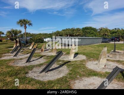 Pi. Pierce,FL/USA-1/27/20: Une marine SCELLE LES obstacles de plage utilisés sur Le Pied. Pierce, Florida Beach pour la formation DE PHOQUE pendant la seconde Guerre mondiale pour simuler la plage de Banque D'Images