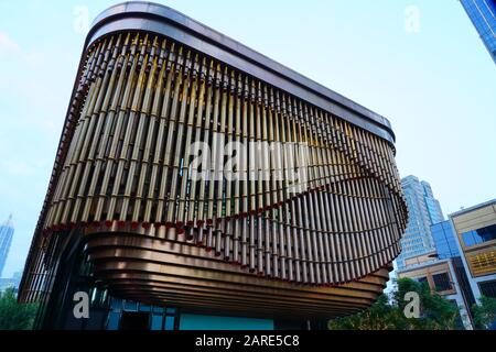 Shanghai, CHINE -30 octobre 2019 - vue sur le Bund Finance Centre, un bâtiment historique comprenant le siège de la Fosun Foundation à Shanghai, Chi Banque D'Images