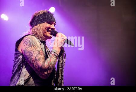 Copenhague, Danemark. 26 janvier 2020. Le groupe américain Metal glam Steel Panther exécute un concert en direct à Amager Bio à Copenhague. Ici, le chanteur Michael Starr est vu en direct sur scène. (Crédit Photo: Gonzales Photo - Nikolaj Bransholm). Banque D'Images