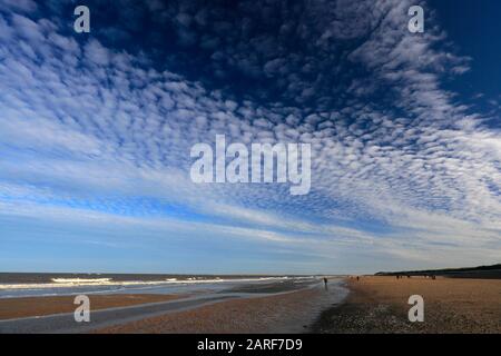 Vue sur la plage de Brancaster, North Norfolk, Angleterre, Royaume-Uni Banque D'Images