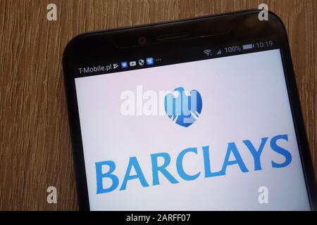 Logo Barclays affiché sur un smartphone moderne Banque D'Images