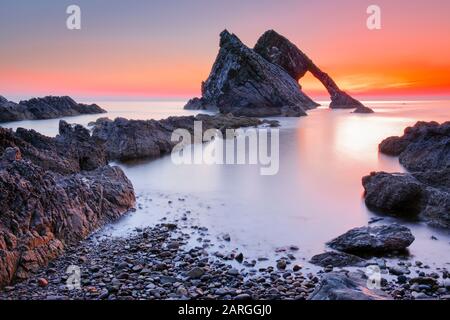 Bow Fiddle Rock, Moray Firth, Moray, Écosse, Royaume-Uni, Europe Banque D'Images