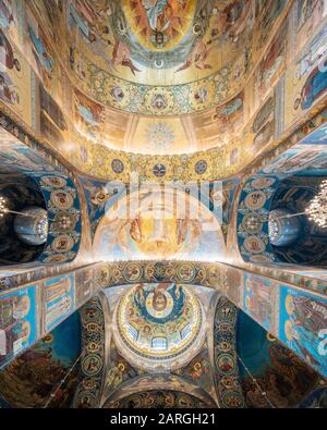 Intérieur de l'Église du Sauveur sur le sang Renversé (Église de la Résurrection), site du patrimoine mondial de l'UNESCO, Saint-Pétersbourg, Oblast de Leningrad, Russie Banque D'Images