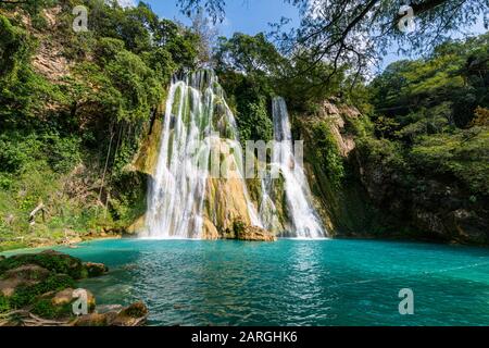 Cascades De Minas Viejas, Huasteca Potosi, San Luis Potosi, Mexique, Amérique Du Nord Banque D'Images