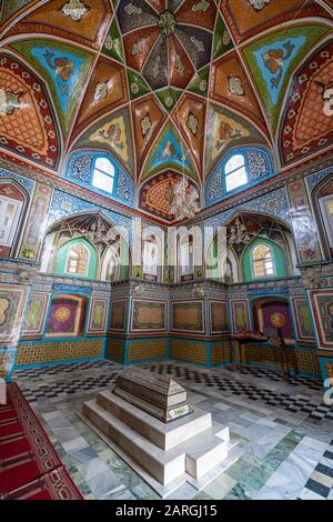 Magnifique intérieur du mausolée de Mirwais Khan Hotaki, Kandahar, Afghanistan, Asie Banque D'Images