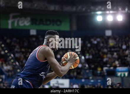 Birmingham, Royaume-Uni, 26 janvier 2020. Worcester Wolves battez Bristol Flyers, 67-59 pour remporter la coupe BBL à Arena Birmingham, Birmingham, Royaume-Uni. Daniel Edozie. Copyright Carol Moir/Alay. Banque D'Images