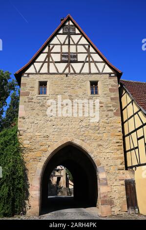 Iphofen est une ville de Bavière avec de nombreux sites historiques. Mainbernheimer Tor Banque D'Images