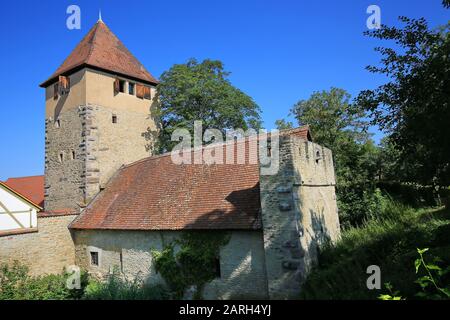 Iphofen est une ville de Bavière avec de nombreux sites historiques. Zentturm Banque D'Images