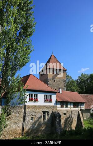 Iphofen est une ville de Bavière avec de nombreux sites historiques. Zentturm Banque D'Images