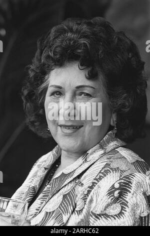 Chanteuse sans nom (Mary Servaes) Date: 20 octobre 1987 mots clés: Portraits, chanteurs Nom personnel: Servaes-Bey, Mary, Singer sans nom Banque D'Images