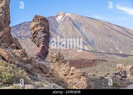 Formation rocheuse Los Roques de Garcia Cinchado dans le Parc National du Teide dans la municipalité de la Orotava, tenerife espagne Mont teide Banque D'Images