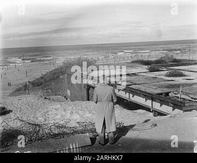 Scheveningen (Atlantikwal) Scheveningen, démolition de bunkers et de barrières Date : 1945 lieu : Scheveningen, Hollande-Méridionale mots clés : Atlantikwal, seconde Guerre mondiale Banque D'Images