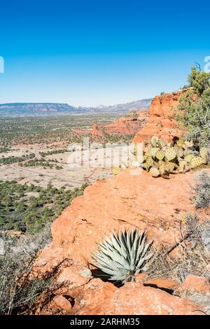 Paysage à Bear Mountain Trail dans les montagnes de Sedona Arizona États-Unis Banque D'Images